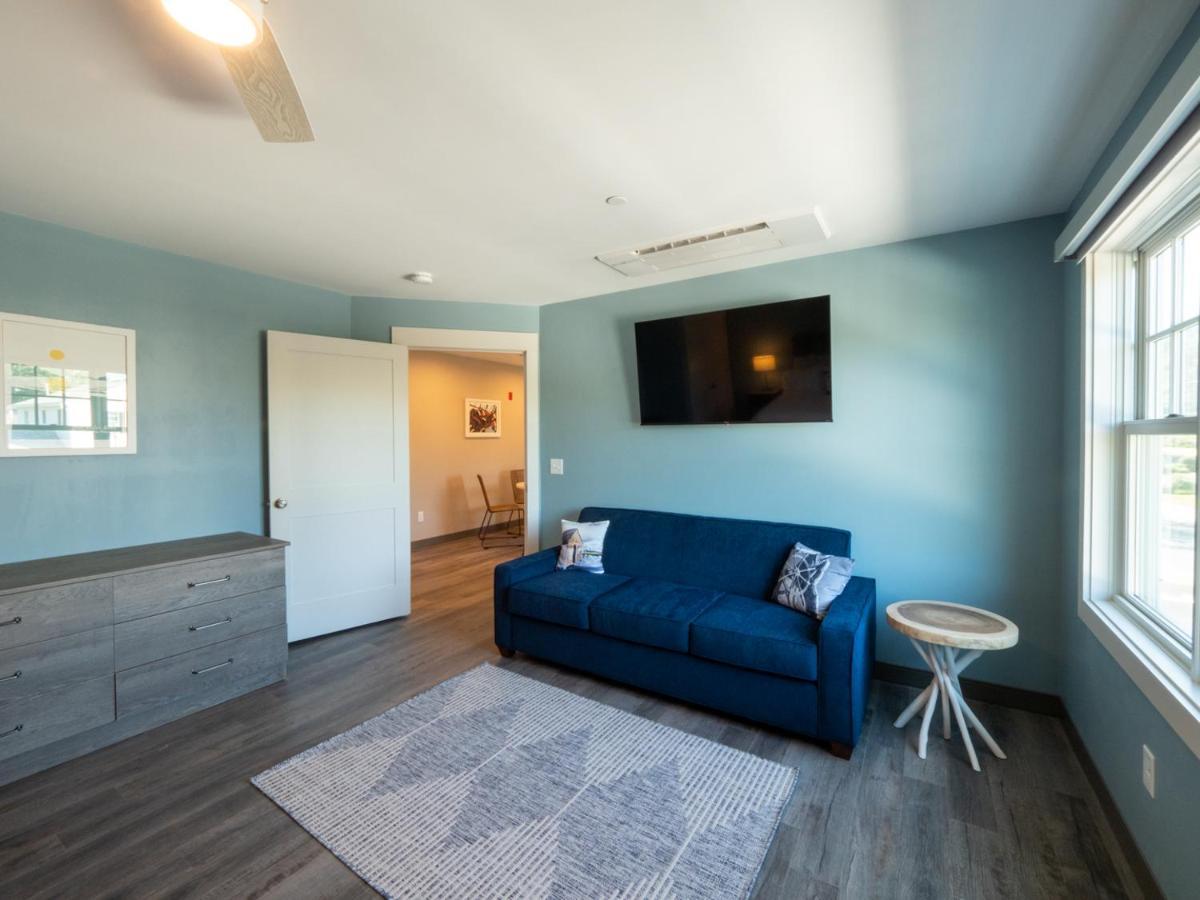 Long Beach Suites Gloucester Buitenkant foto