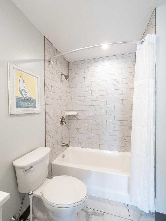 Long Beach Suites Gloucester Buitenkant foto