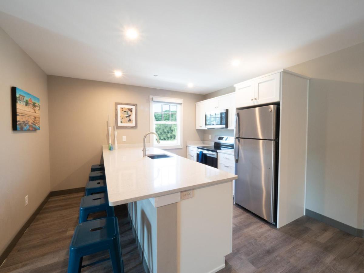 Long Beach Suites Gloucester Buitenkant foto