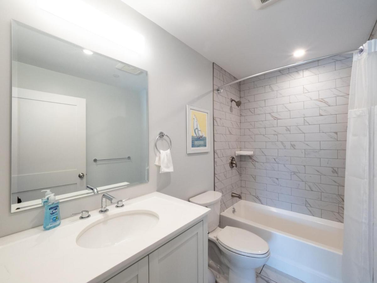 Long Beach Suites Gloucester Buitenkant foto